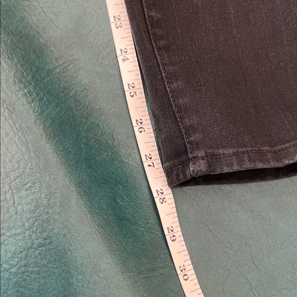 Madewell Classic Black High Rise Skinny black Denim Jeans - Picture 9 of 9